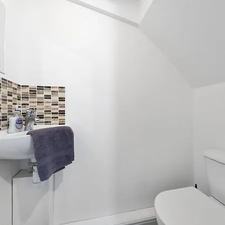 Appartement From - For Contractors *