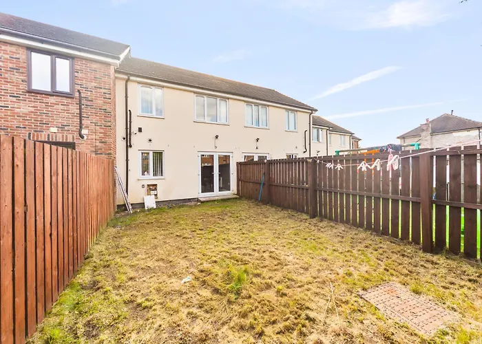 From - For Contractors * Bradford (West Yorkshire)