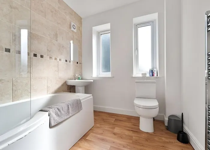 Lägenhet From - For Contractors Bradford (West Yorkshire)