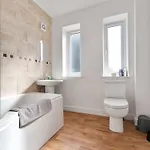 Apartmán From - For Contractors Bradford (West Yorkshire)